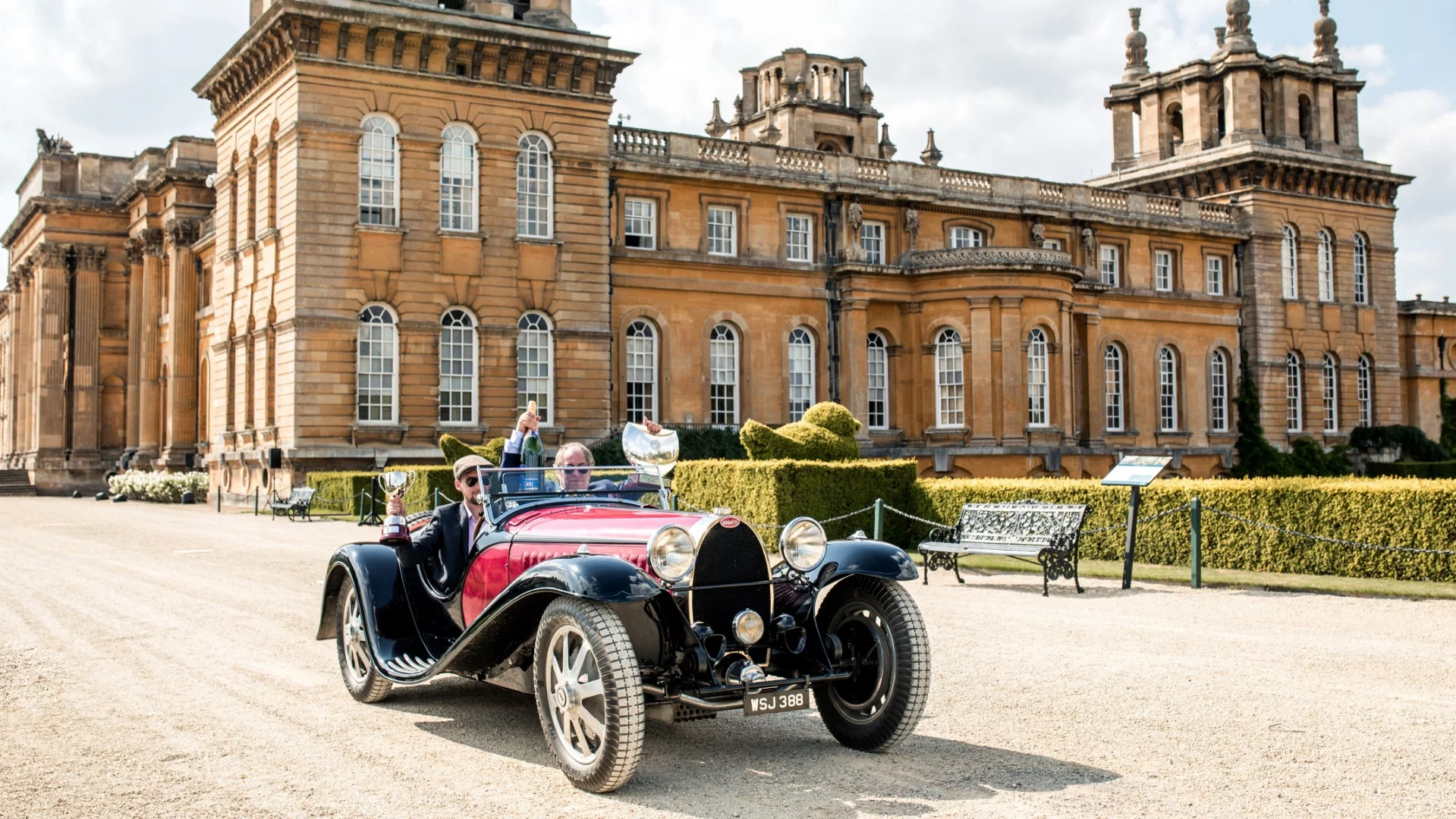 This year the Chubb Insurance Concours d'Elegance at Salon Privé drew another field of world class cars, with 'Best of Show' awarded to a remarkable 1933 Bugatti Type 55 Roadster.