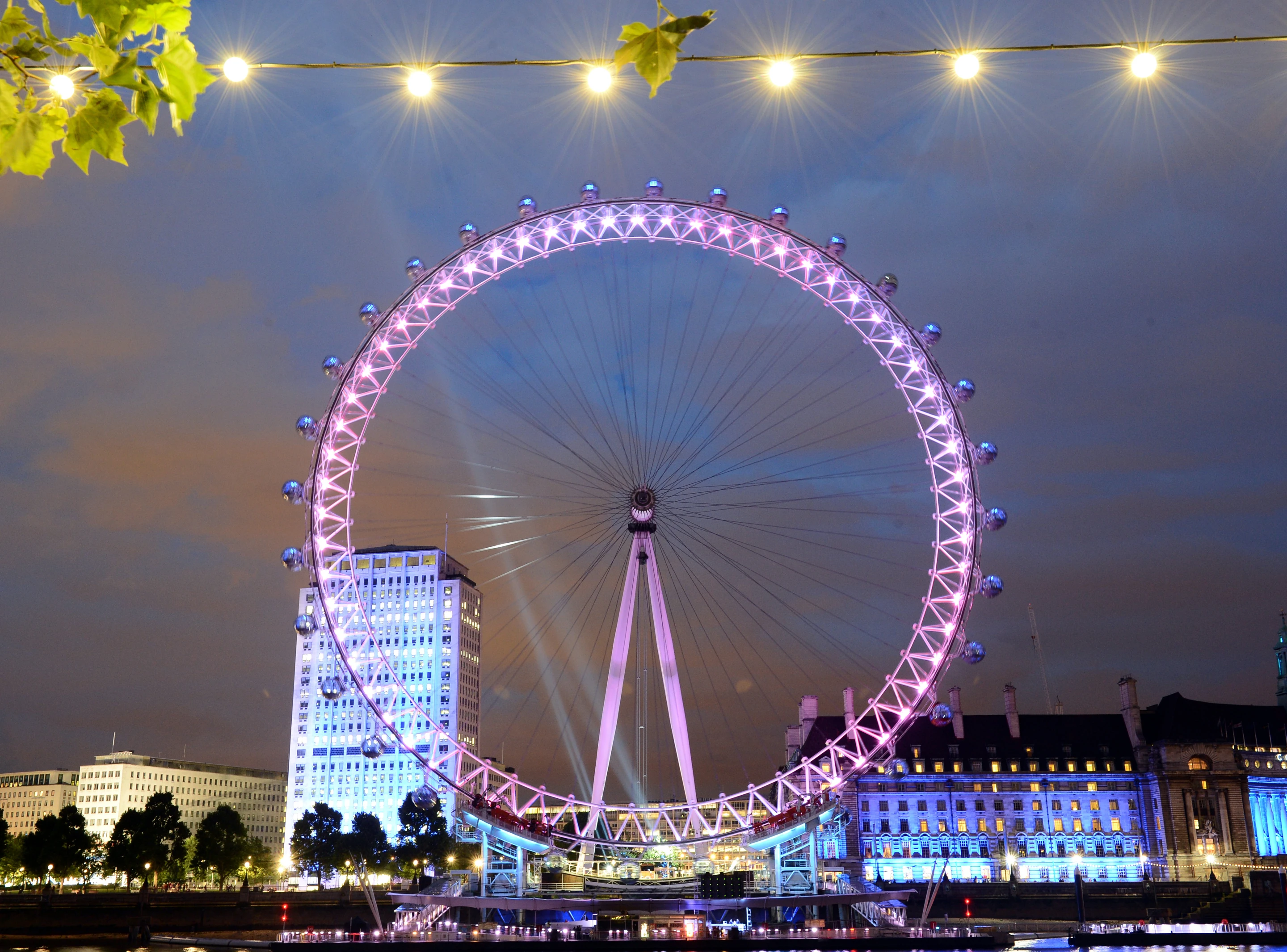 The 'Energy of the Nation' result will be followed by displays of of the Union Flag and gold, silver or bronze lighting