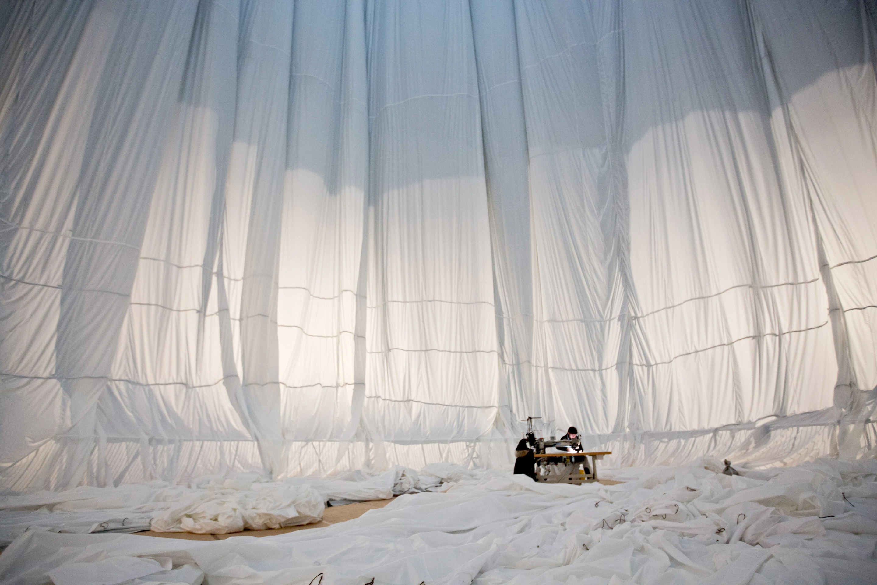 Big Air Package is installed in Germany’s Gasometer Oberhausen (Photo: Wolfgang Volz)