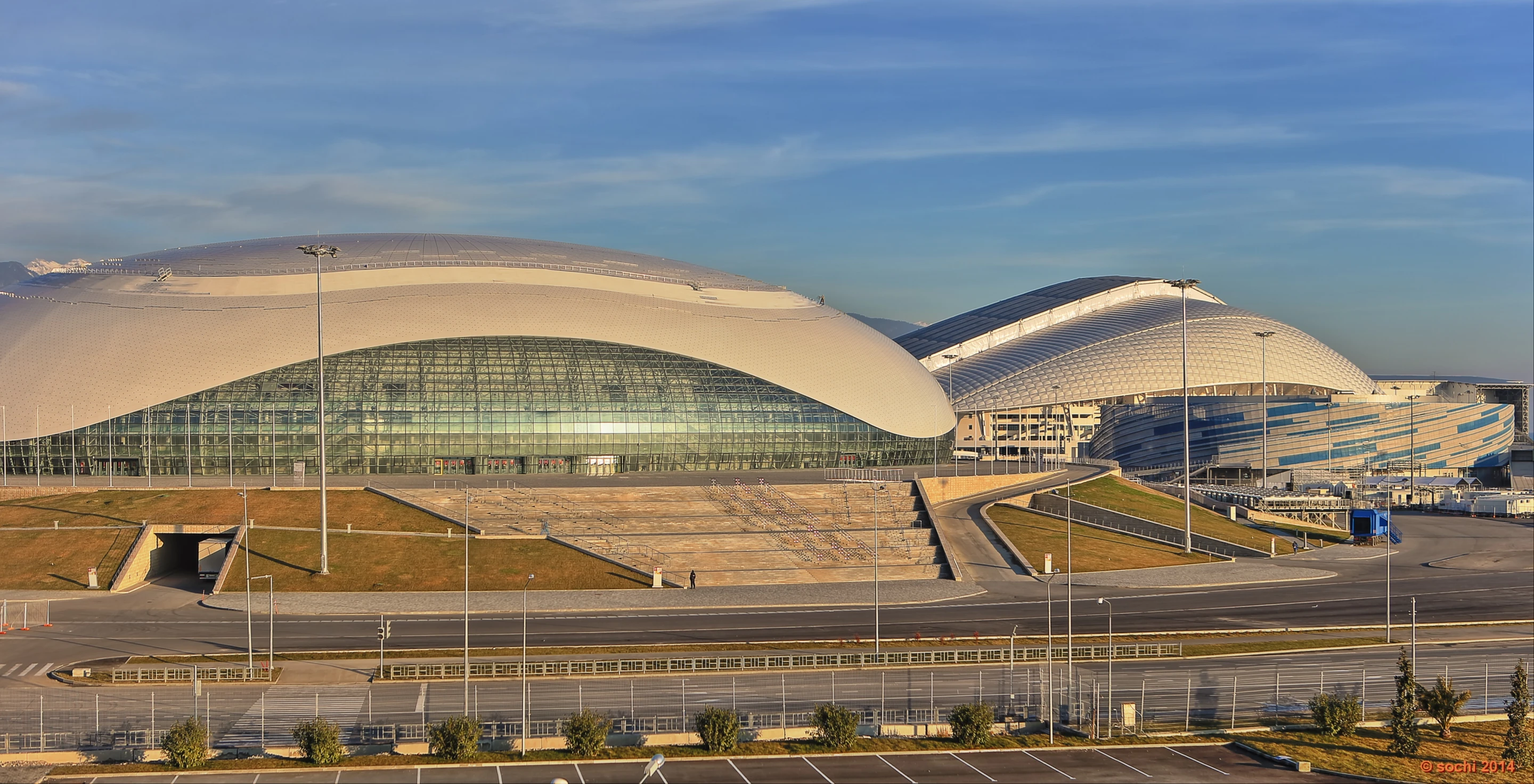 The Bolshoy Ice Palace with Fisht Stadium at right (image: Sochi 2014 Organizing Committee)