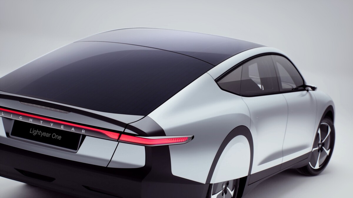 The 5,057 x 1,898 x 1,426 mm (1,990 x 747 x 561 in) Lightyear One is reported to be made from high-tech materials for a balance of low weight and high passenger safety