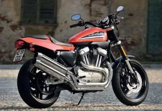 It's a purposeful, good looking bike, with a magical ring to the name - Harley Davidson