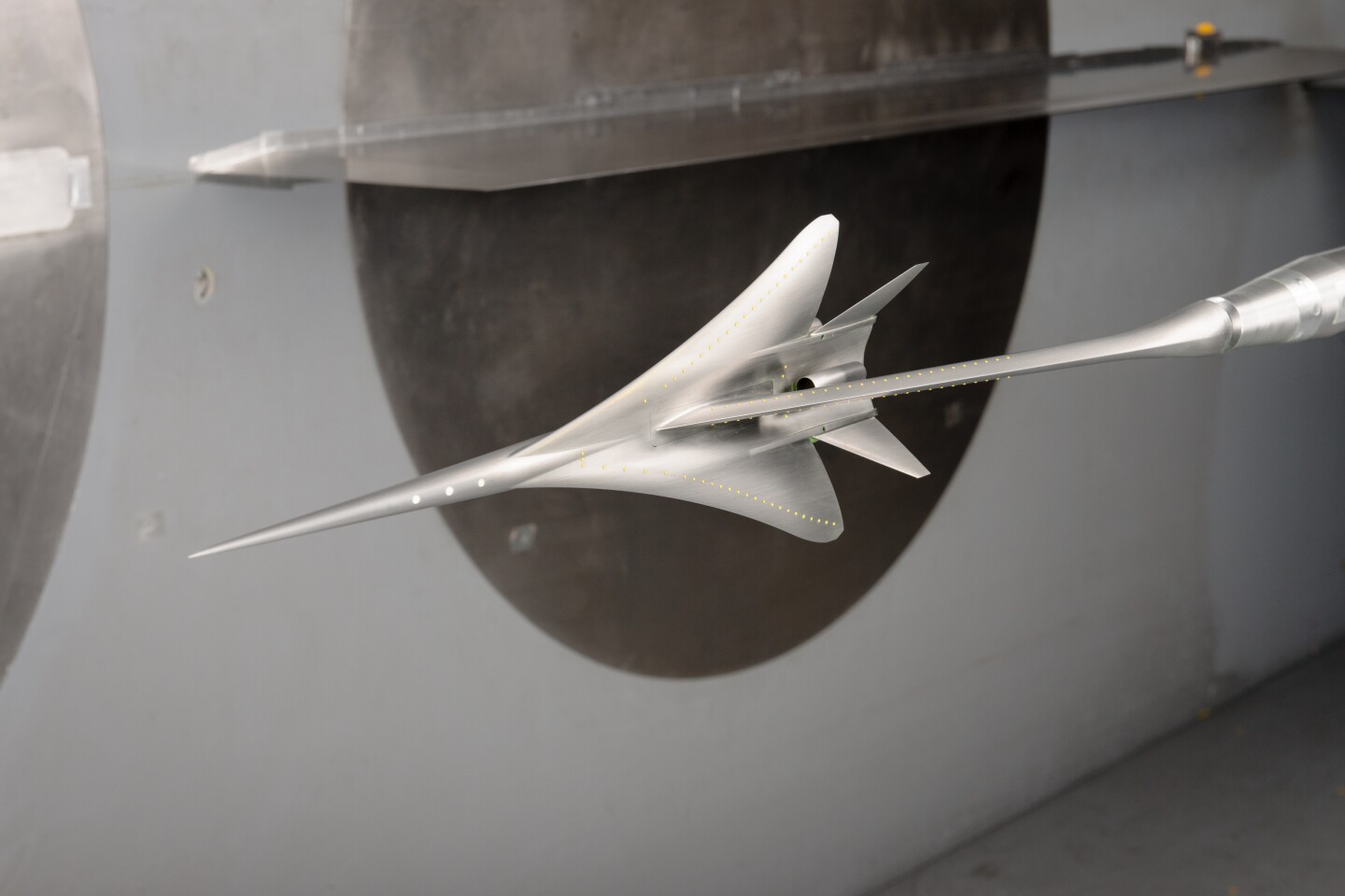 The Lockheed concept model undergoes wind tunnel tests (Image: NASA/Dominic Hart)