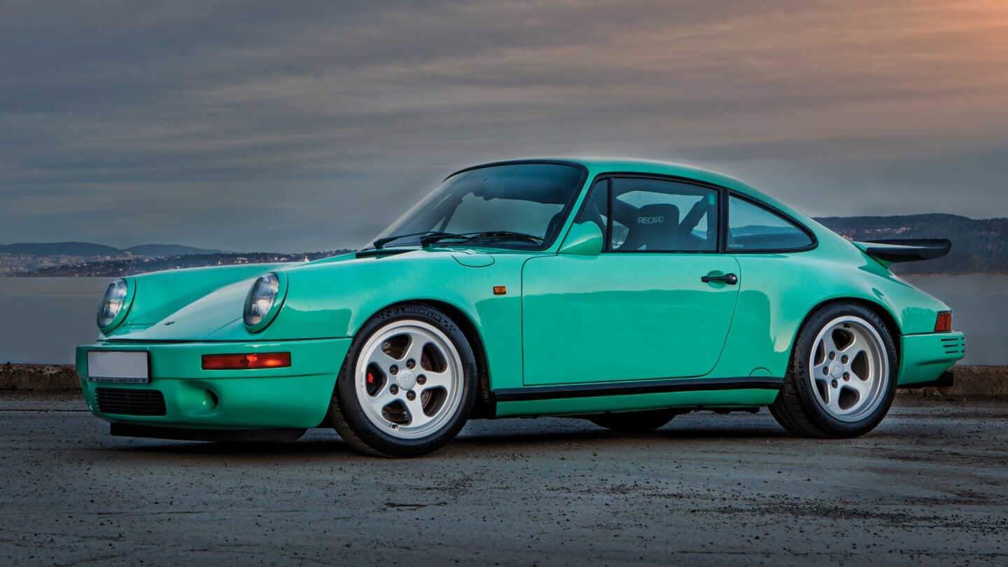 $427,561 (€348,125) | 1989 RUF CTR Clubsport | RM-Sotheby's | Lot 108 | Auction Description | Estimate: €275,000 to €325,000