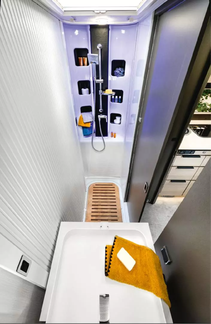 The rear bathroom in the Chausson X550