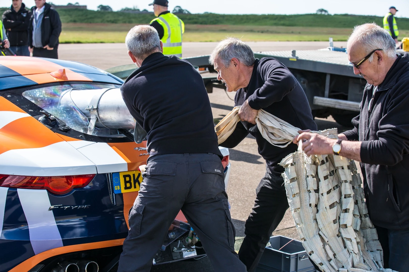 The Bloodhound SSC will be equipped with parachute brakes, in addition to air and disc brakes
