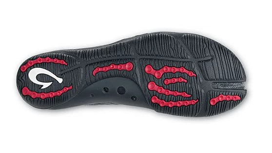 The distinct outsoles use tentacle-like suction to give you better grip