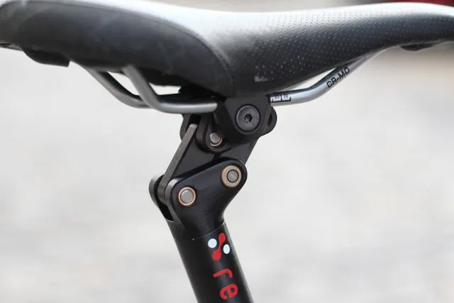 The dual-position seatpost, in aero mode