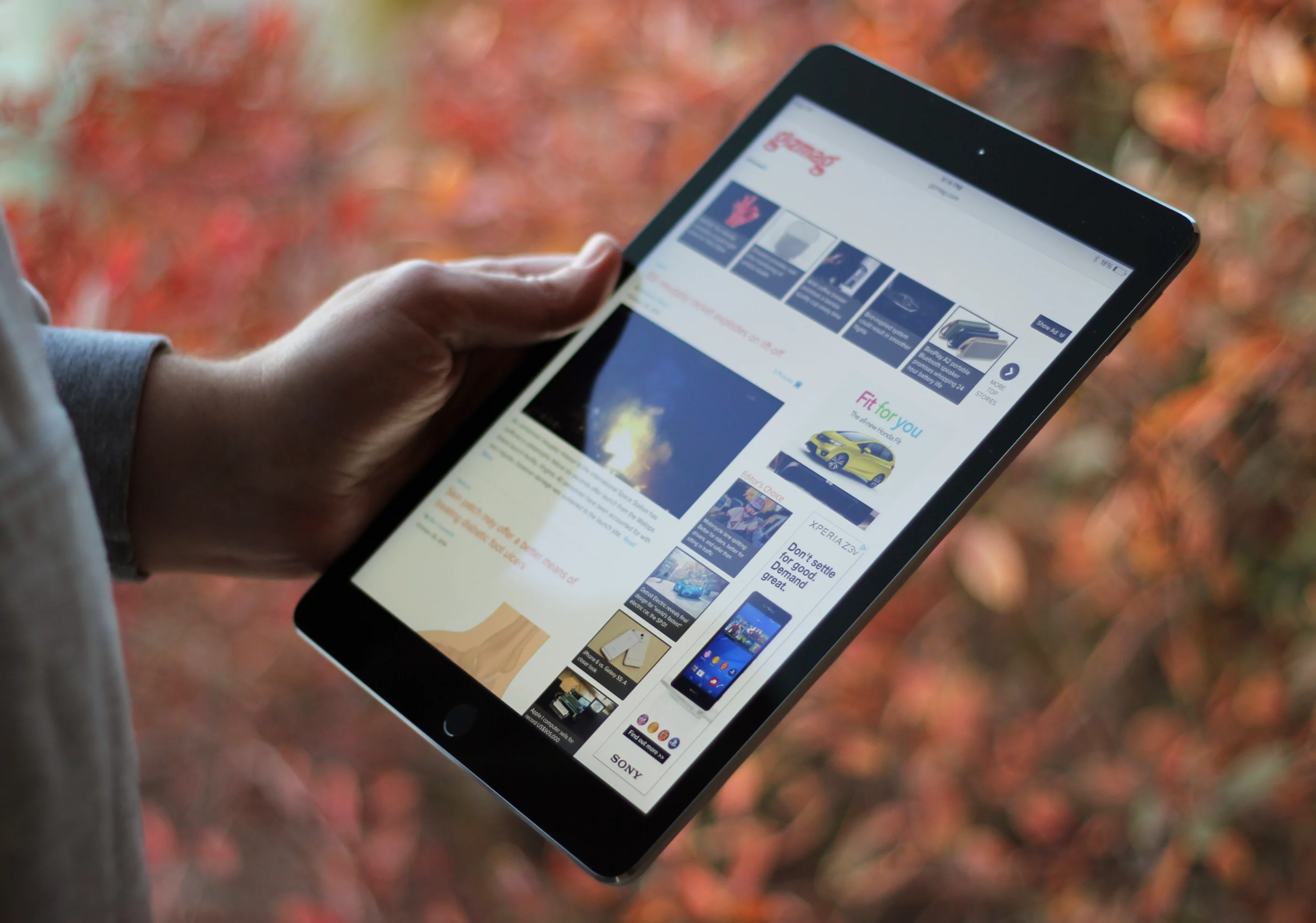 The iPad Air 2 has an anti-glare screen that cuts down on reflections by 56 percent (Photo: Will Shanklin/Gizmag.com)