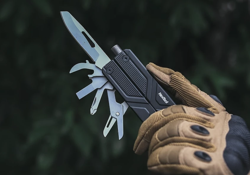 Nextool combines classic manual tools with a battery-powered driver