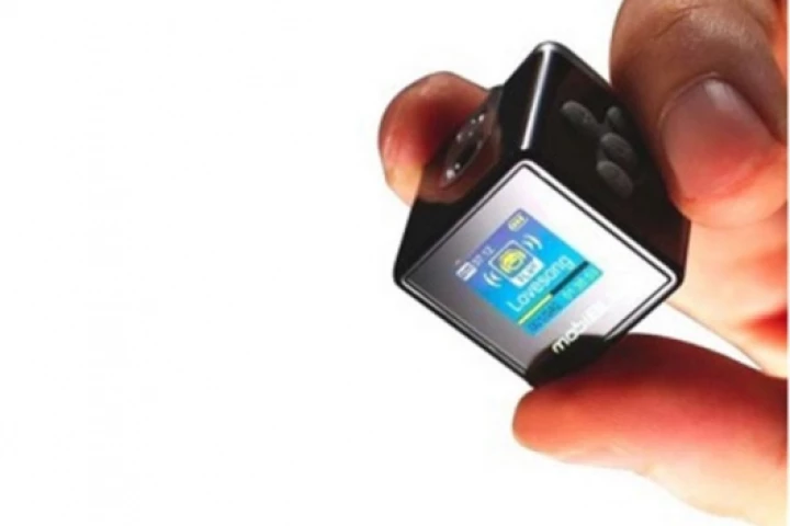 World’s Smallest Digital Audio Player with Color Display