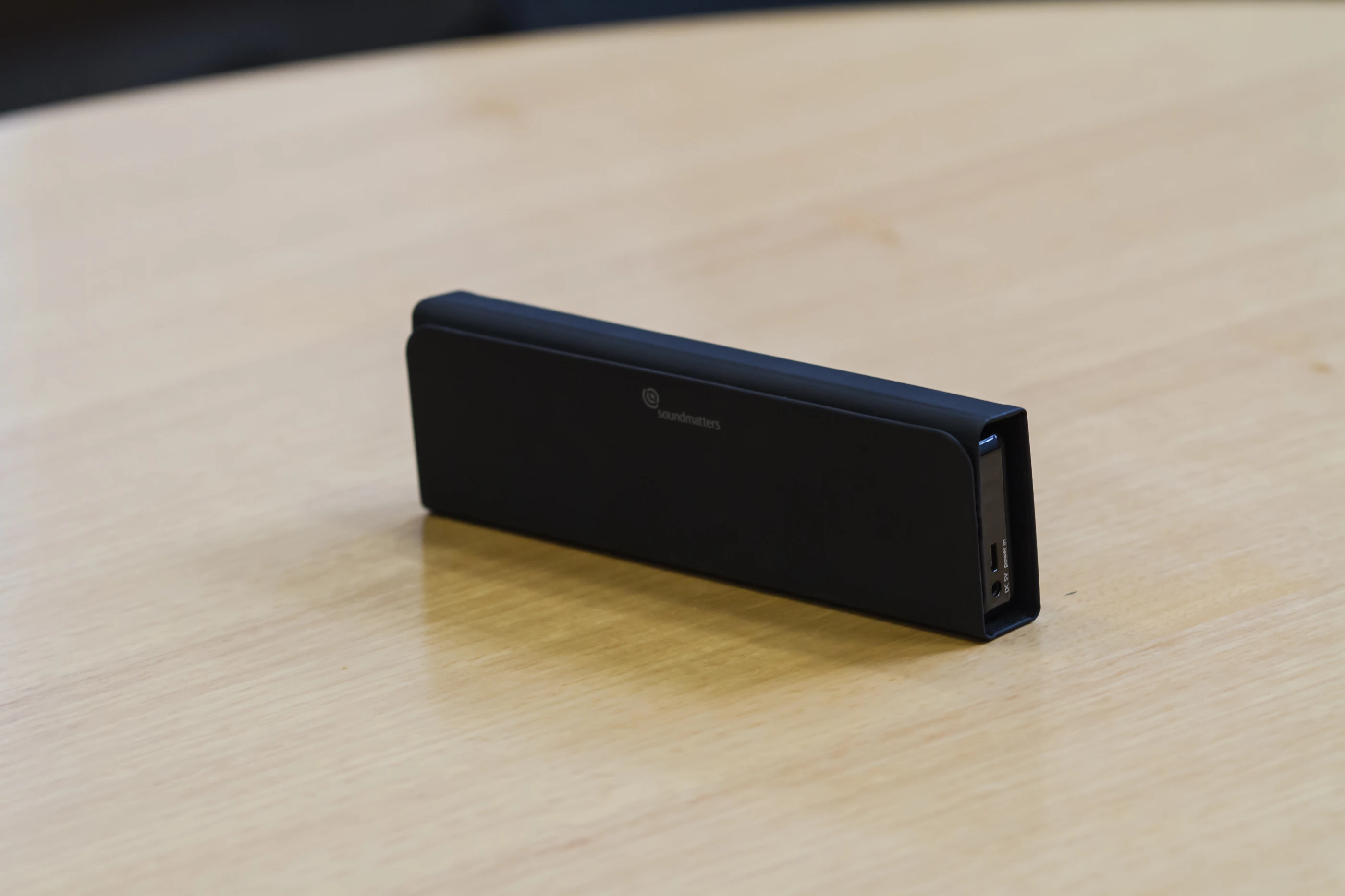 The speaker comes accompanied by a folding stand that means you can sit it on its edge for better-targeted audio, while also doubling as a protective carry case (Photo: Noel McKeegan/Gizmag.com)