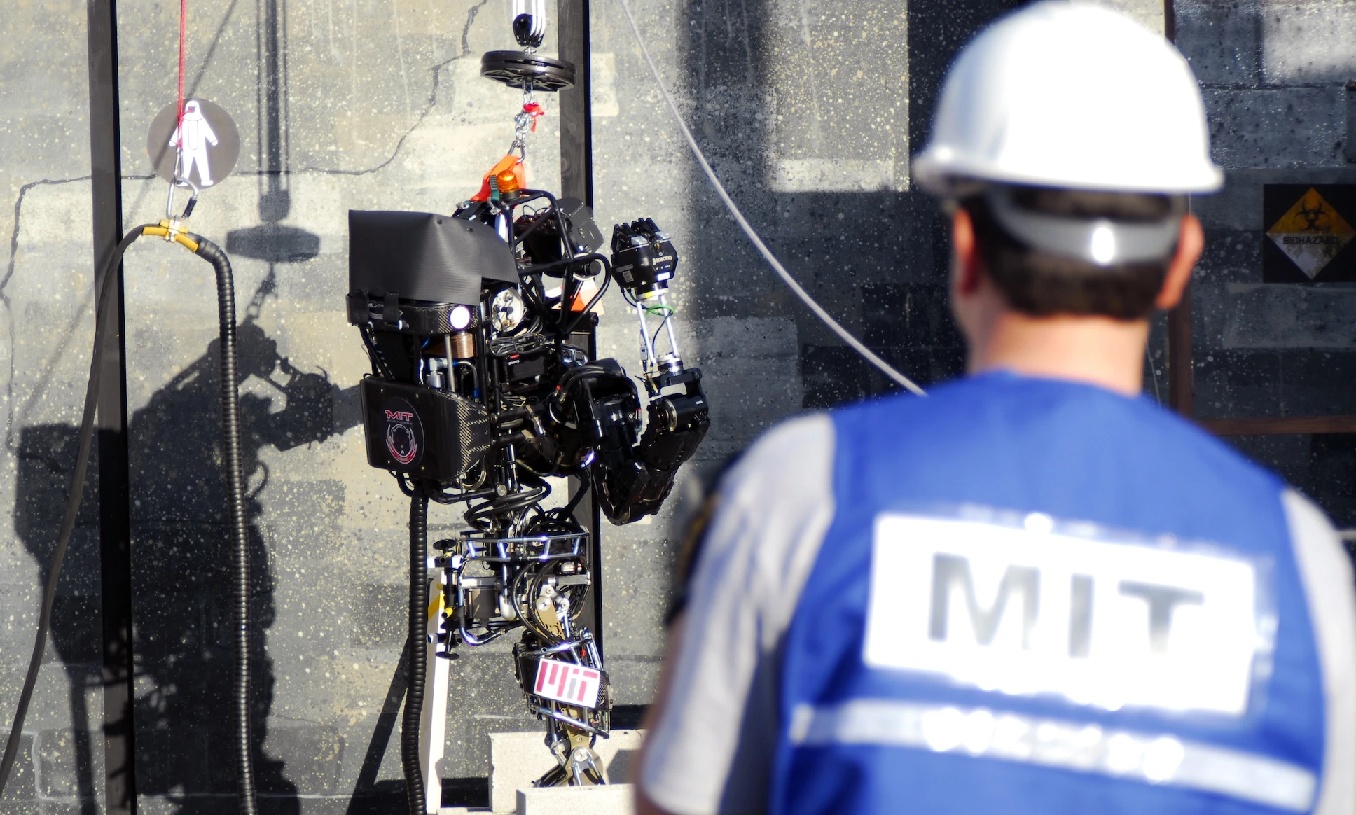 MIT robot on the debris course
