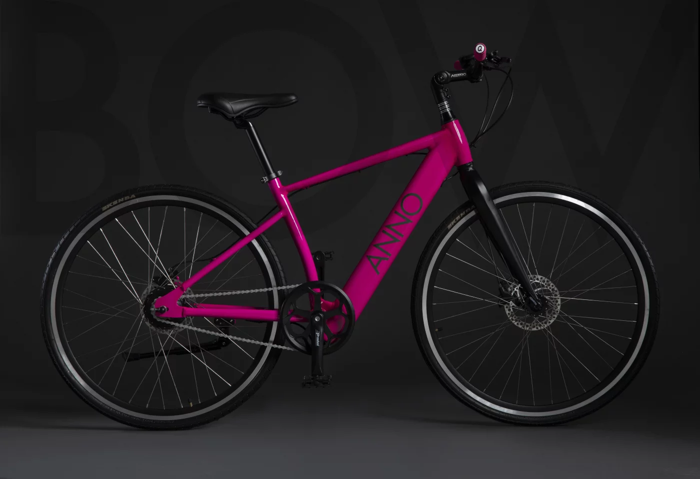 The A2 Bow ebike's aluminum alloy frame tips the scales at 16 kg, and accommodates more rider heights thanks to its lowered top tube
