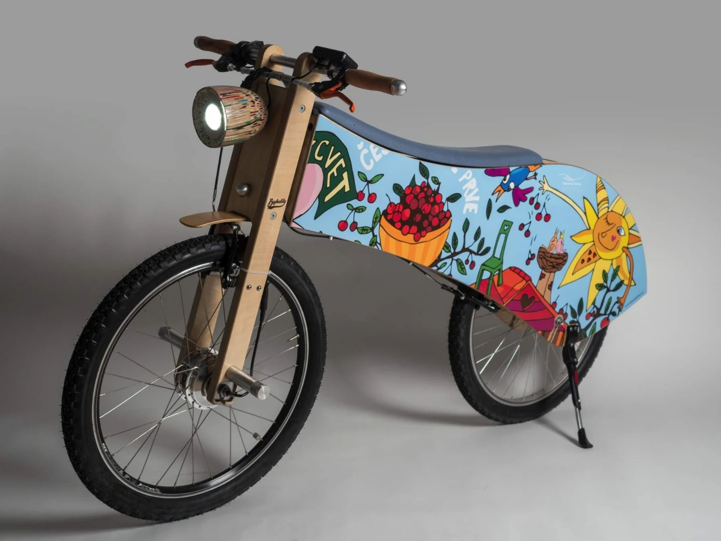 The Big Buddy Bike's 250-watt rear hub motor takes the rider to an electronically-limited top speed of 16 mph (25 km/h)