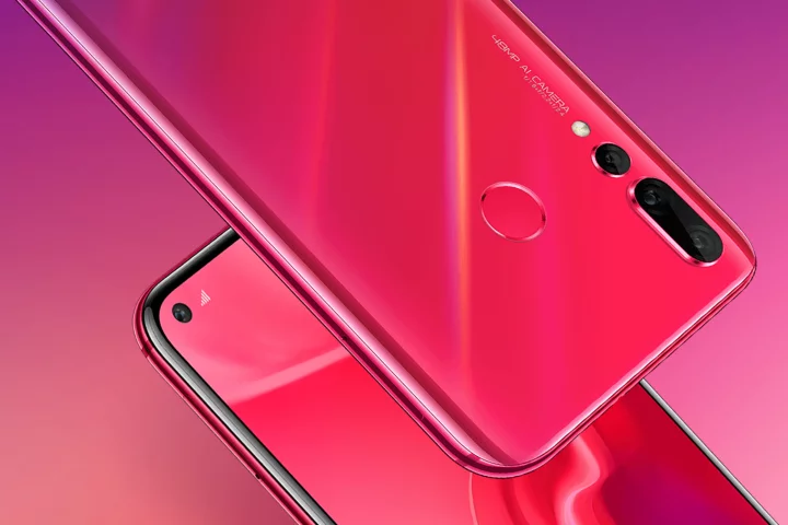 Get used to the hole punch display seen on the Huawei Nova 4 – you're going to be seeing a lot more of it