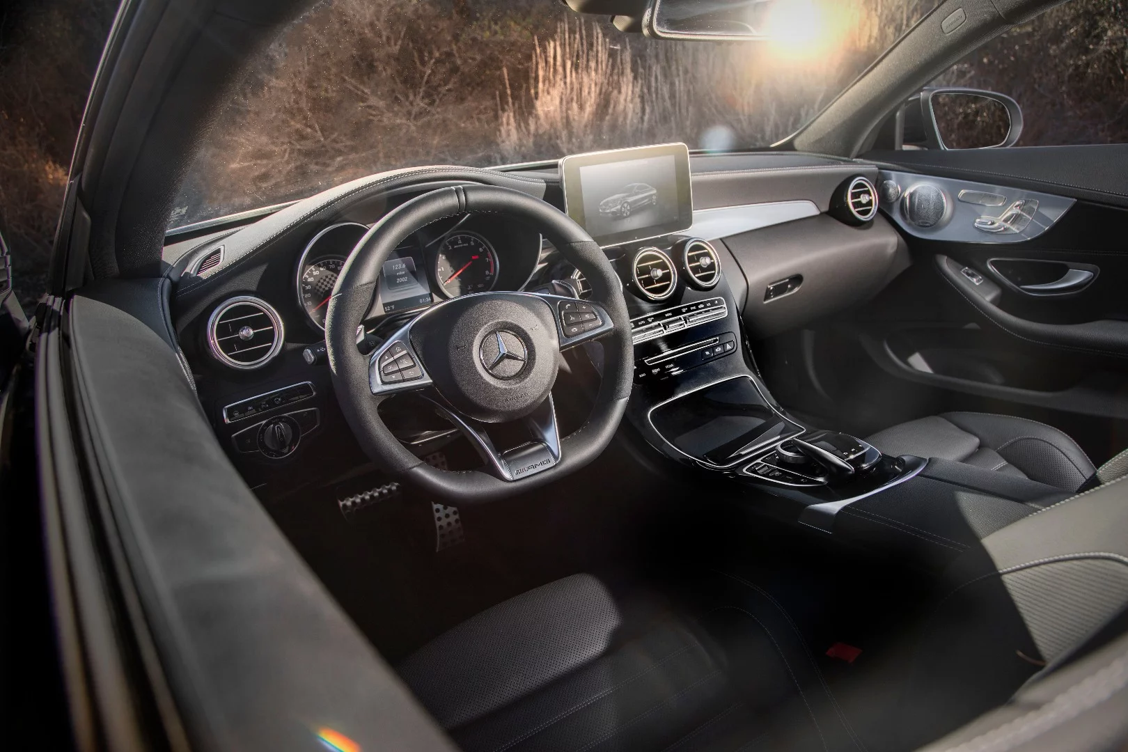 The C43's great drive comes while ensconced in one of the best interiors we’ve seen in the luxury classes so far