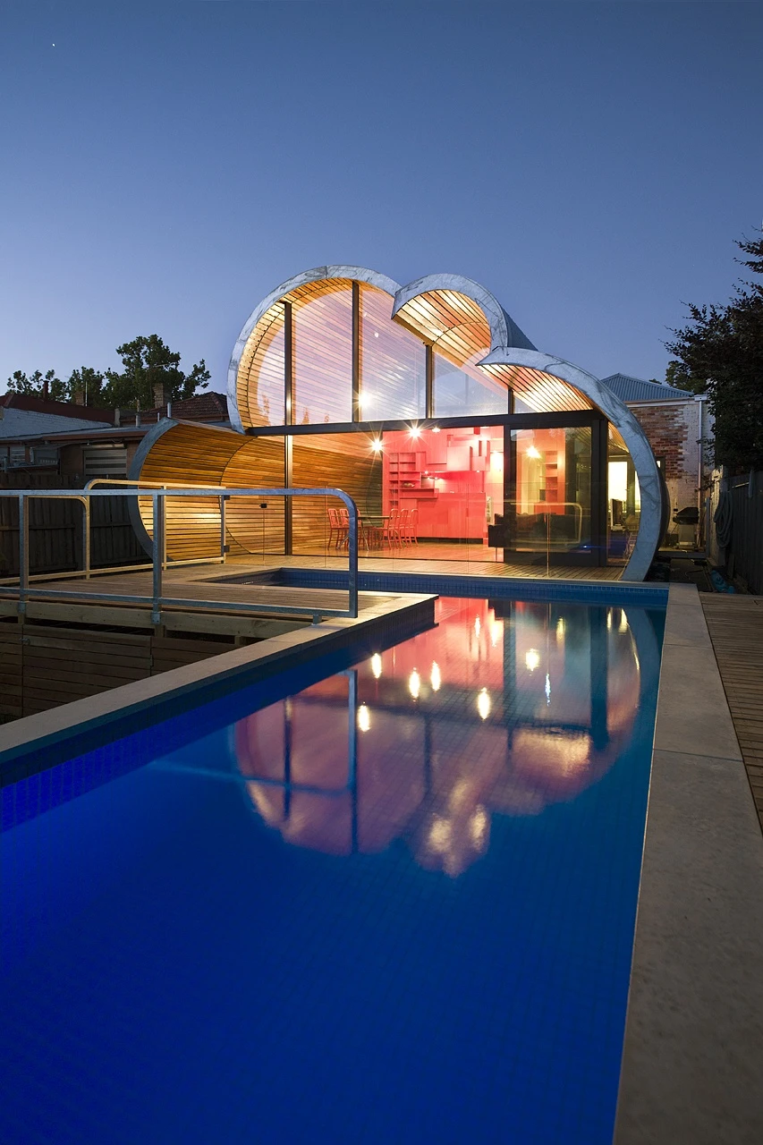 An unassuming Edwardian house in an equally unassuming Melbourne suburb has undergone a remarkable cloud-shaped extension
