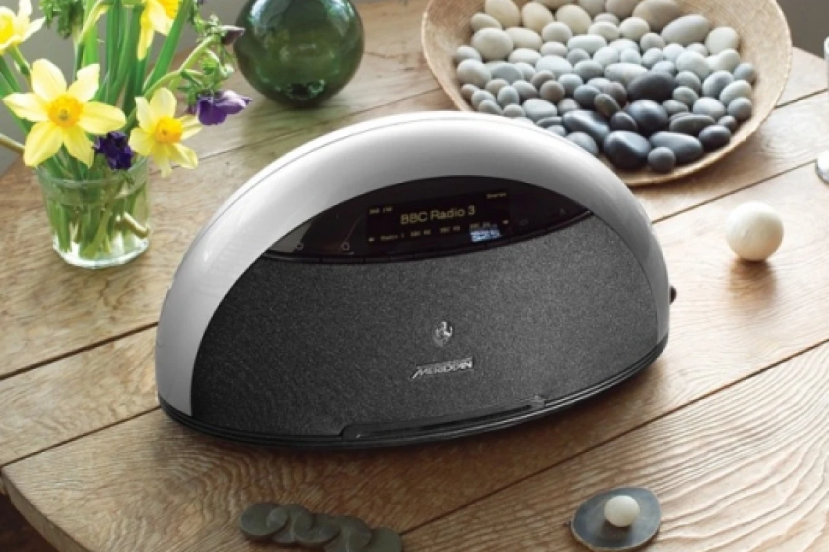 Meridian F80 home entertainment system
