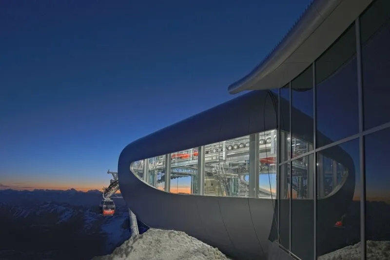 The Wildspitzbahn center was built by Austrian architectural firm Baumschlager Hutter (Image: Pitztaler Gletscherbahn)