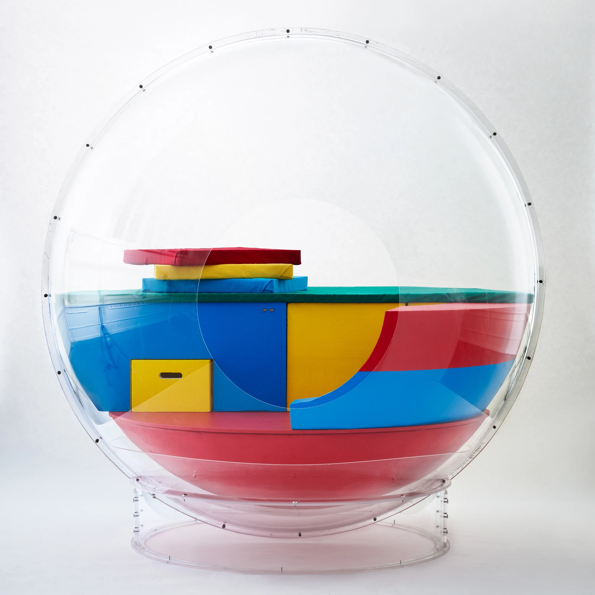 The Cocoon 1 can be filled with variety of different modules