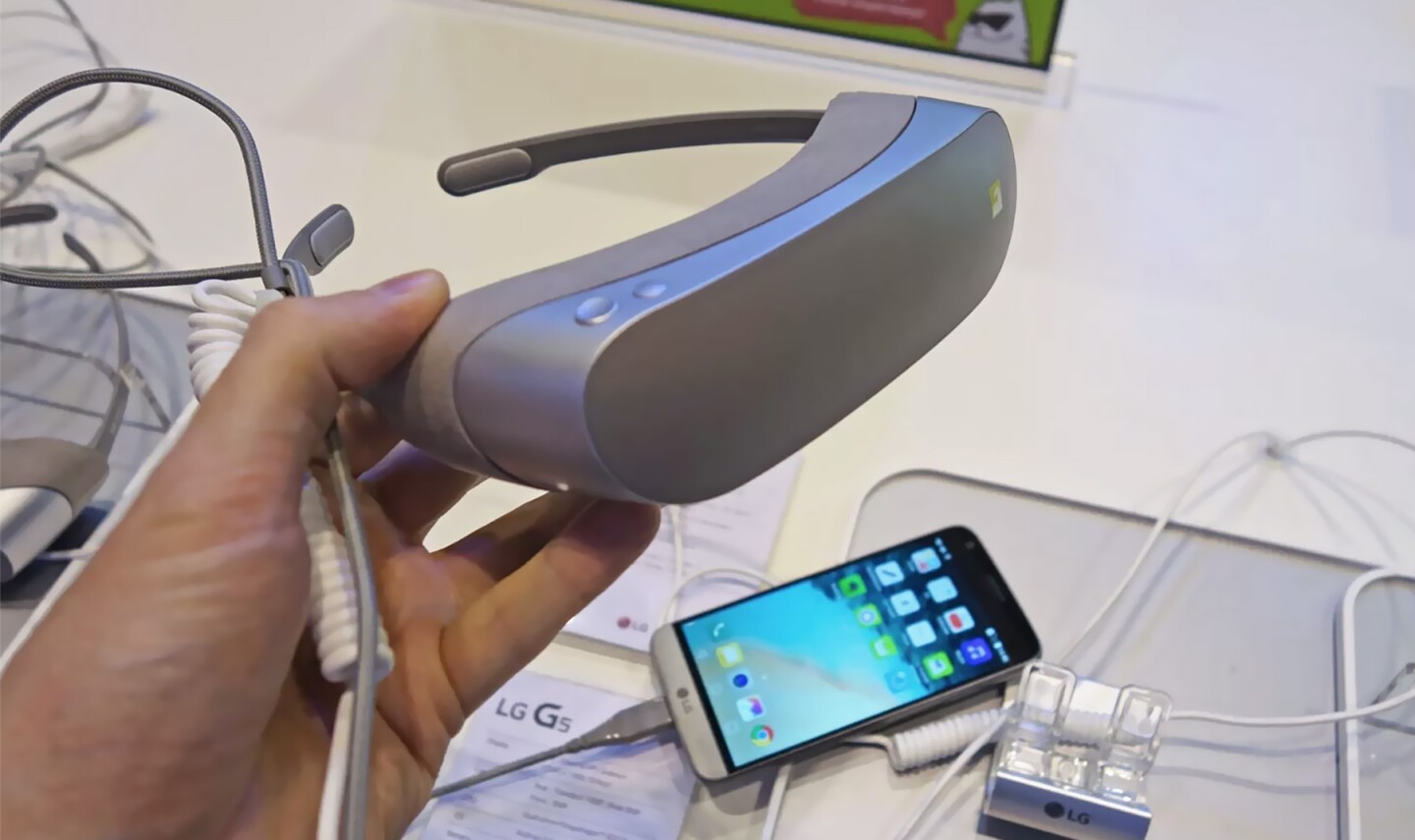 LG's VR headset proves jumping into virtual reality isn't easy (handson)