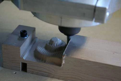 Photograph of the CNC machine carving the Betts violin reproduction. (Image: RSNA)