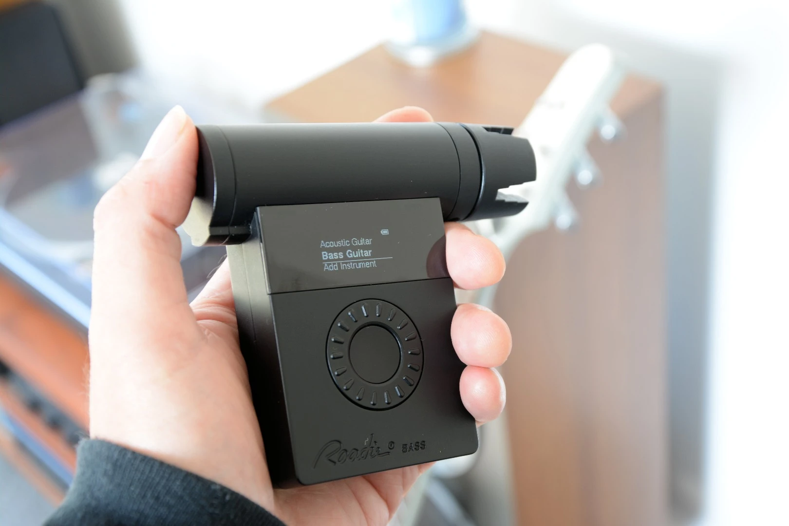 With its increased body size, the Roadie Bass wasn't as comfortable in the hand as the Roadie 2, or the original Roadie
