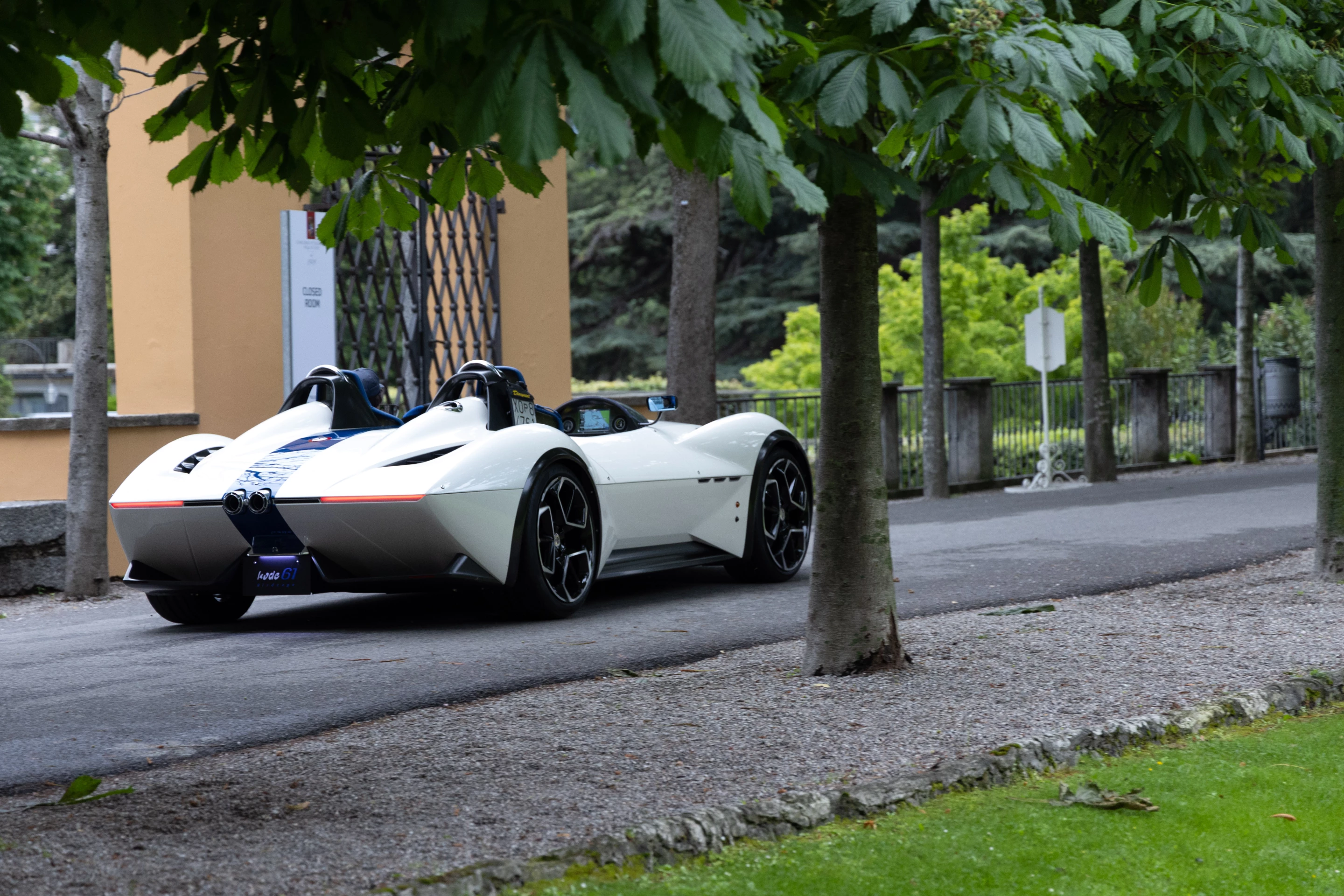 Concorso d’Eleganza Villa d’Este saw the world debut of the limited production Kode61 Birdcage by Japanese carrozzeria Ken Okuyama Design