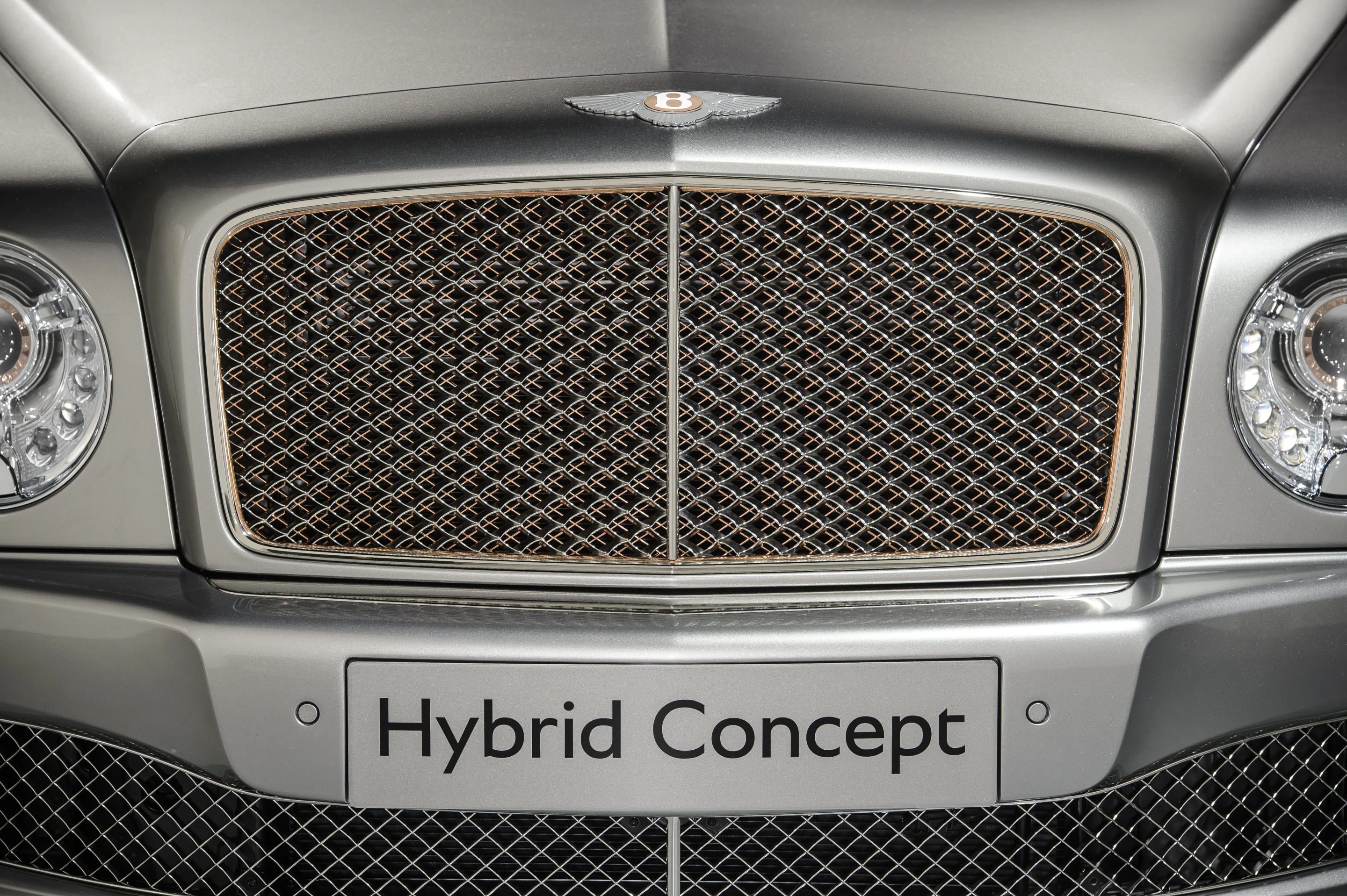 Copper grille highlights
