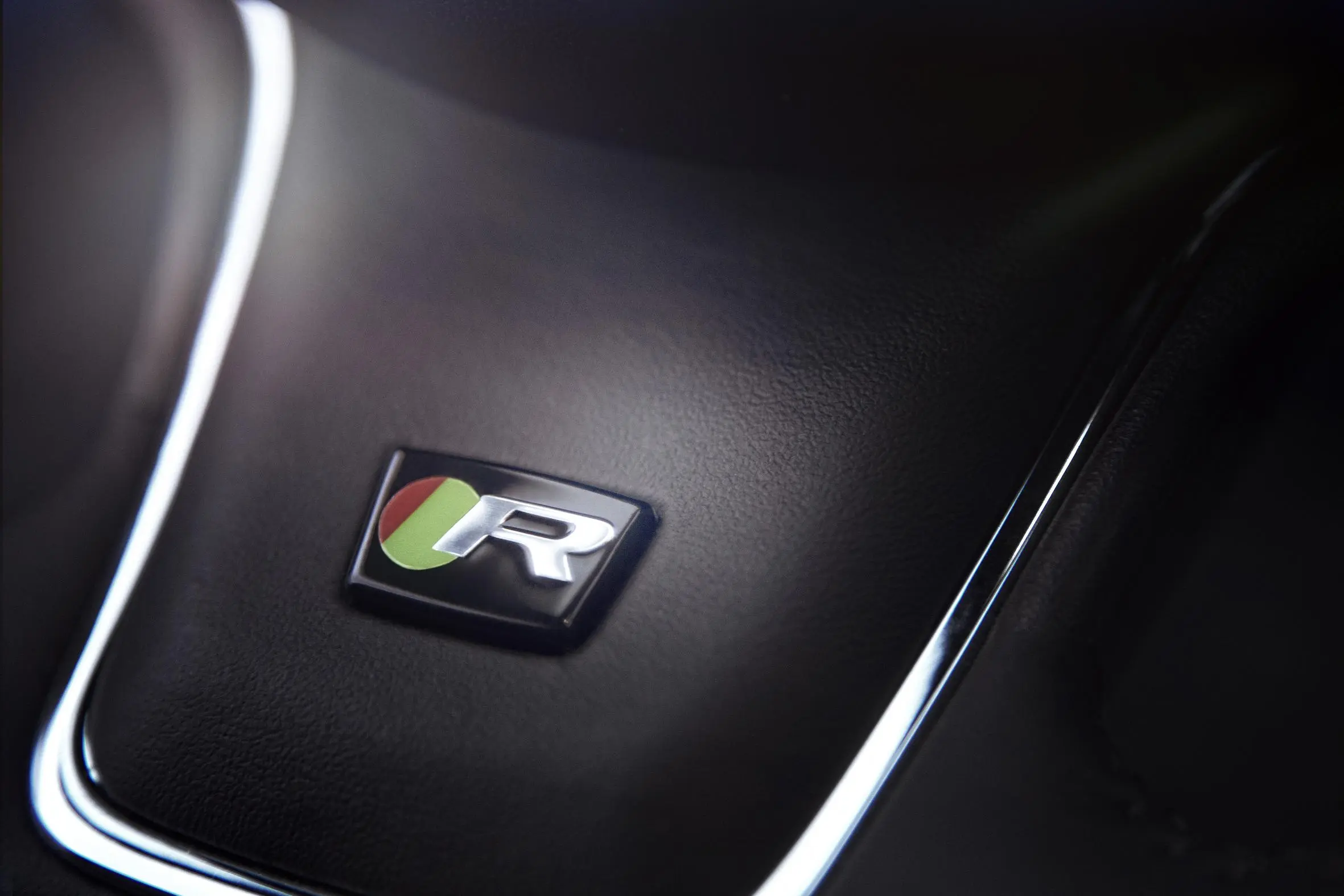 Iconic 'R' badging ensures instant recognition