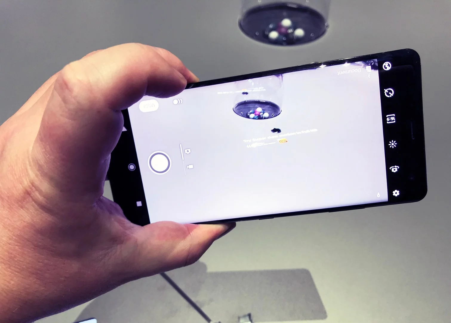 The 19 MP camera is the same as it was in the Xperia XZ2