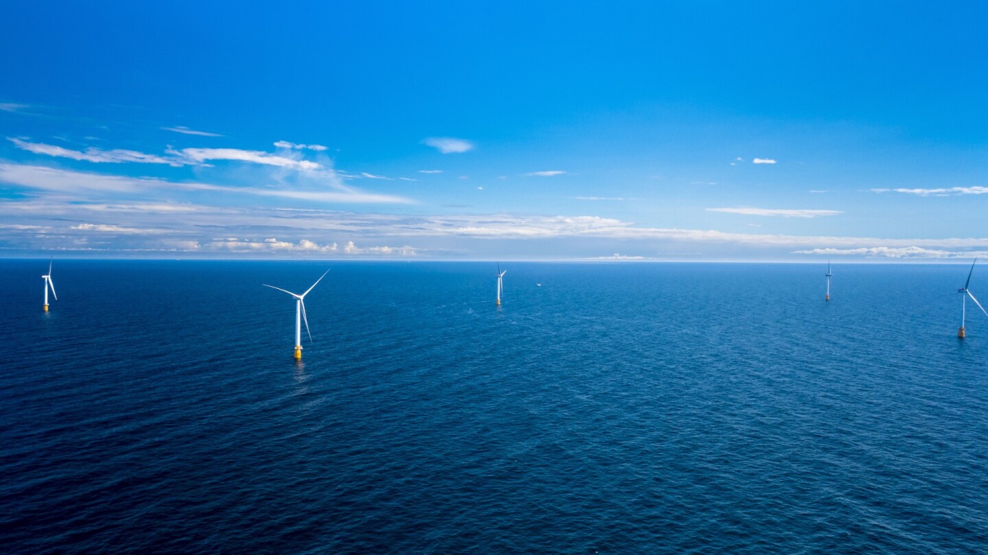 The Hywind farm sits 25 km off the coast of Scotland, and is made up of five 6-MW turbines spaced out over 4 sq km