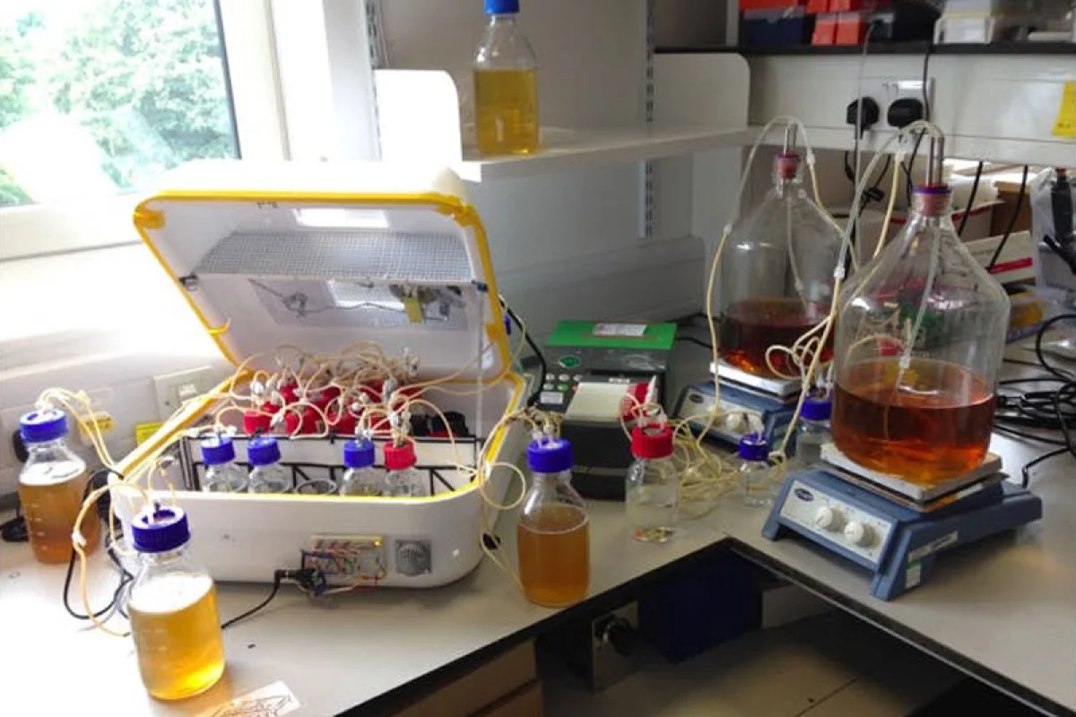 An early prototype of the EVOPROG, an evolution machine that can guide the evolution of bacteria to make new molecules by making changes to their environment