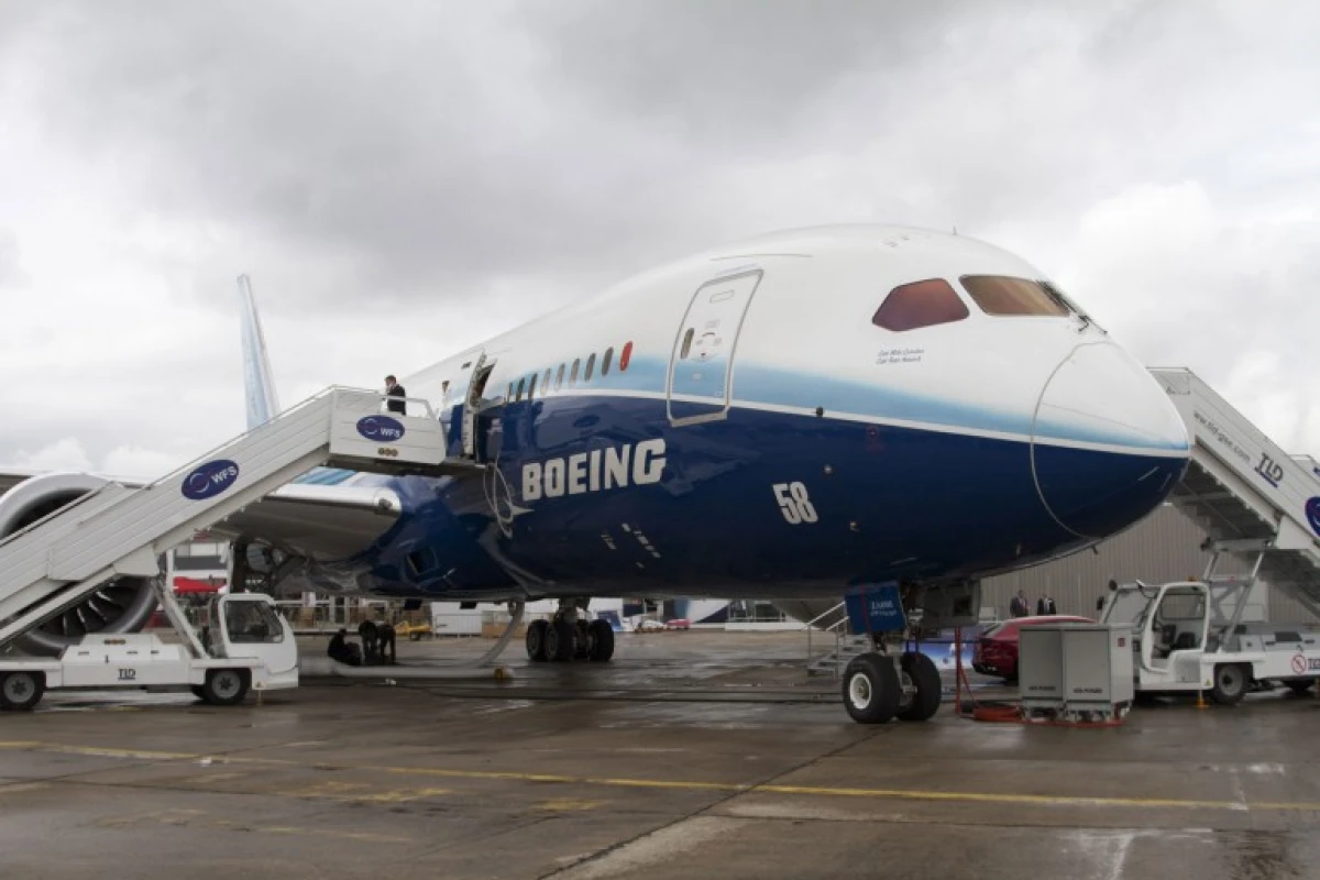 The Boeing 787 Dreamliner on display in Paris