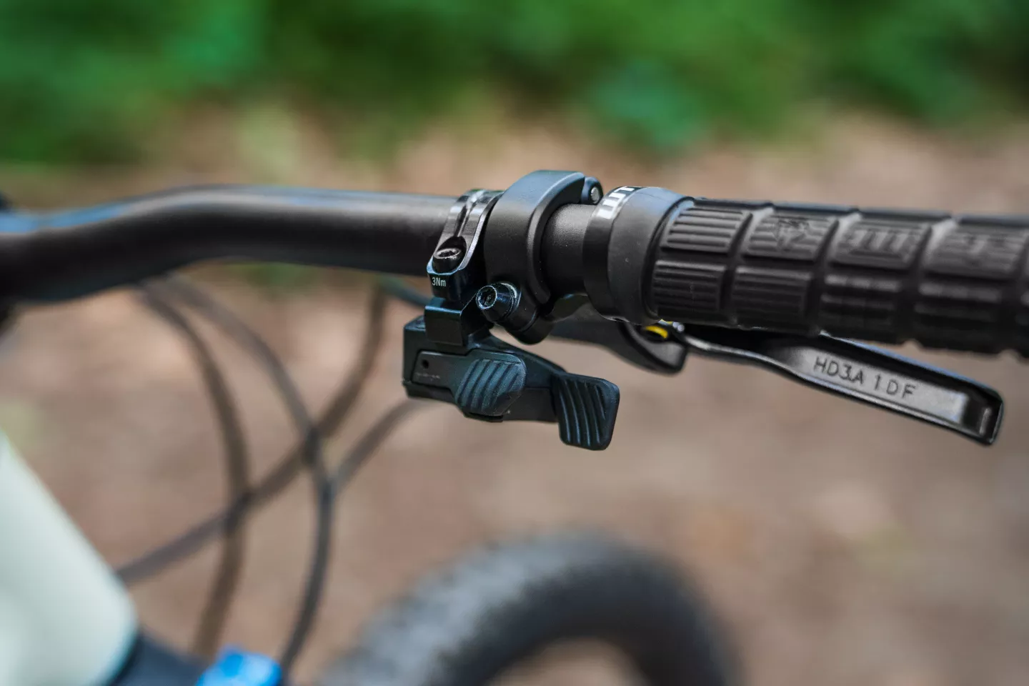 The electronic Smart.Shift technology "ticks quickly through gears with the push of a button in 0.2 seconds"