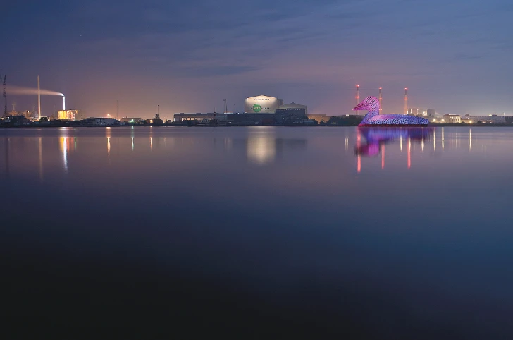 As well as a source of renewable energy, the giant structure has been designed to provide a unique visitor center
