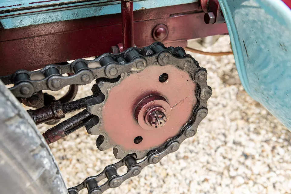 The Panhard 1901 7hp chain transmission