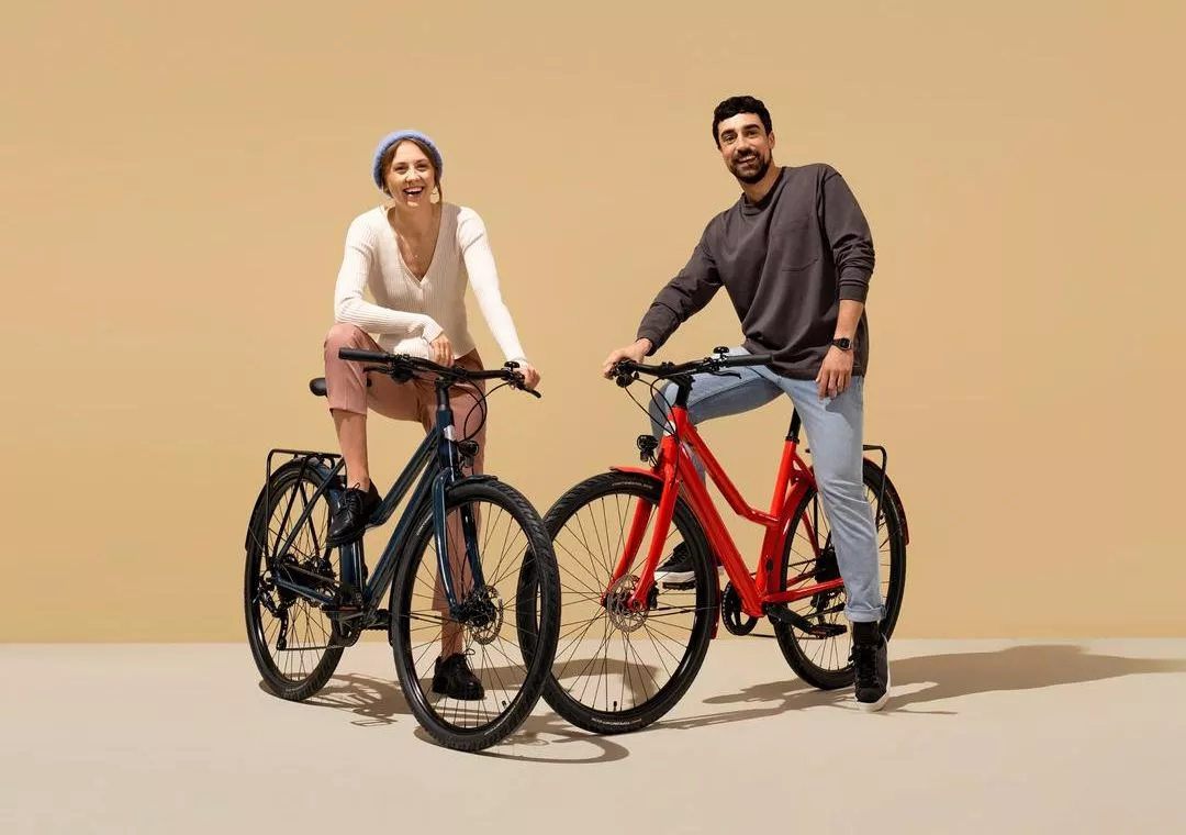 The G2 Stellar commuter ebike's low-step frame is available in small or medium to accommodate riders between 1.6 and 1.85 meters in height