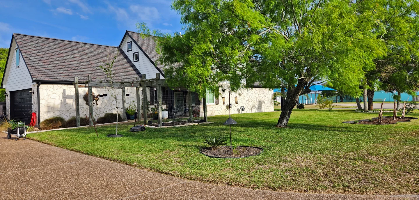 That grass/driveway transition proved to be harrowing for the little mower. Eventually, that entire strip was marked as no-go to get the mower to not noodle out and get stuck