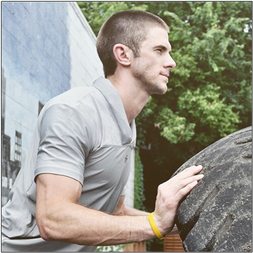 IceTee shirt keeps you cool with strategicallyplaced gel packs