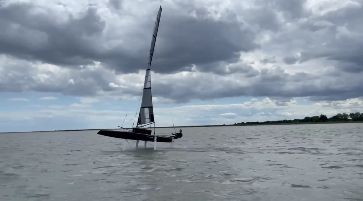 Drift Energy recently produced the first green hydrogen aboard its prototype sailing yacht, an effort it calls a world first