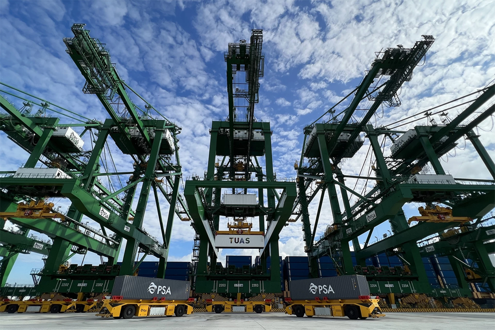Largest automated port will handle 65 million containers per year
