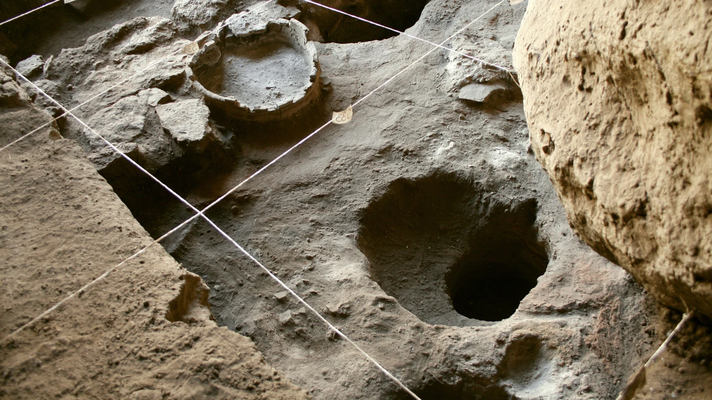 Trench and pit where the shoe was found