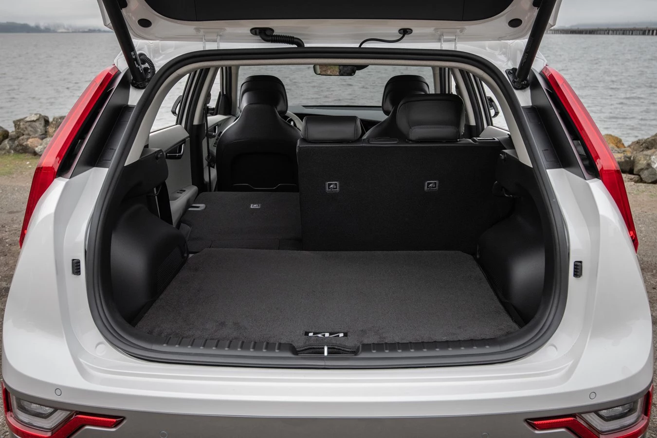 The 2023 Niro in all three formats improves interior space and cargo capacity when compared to the outgoing Niro models