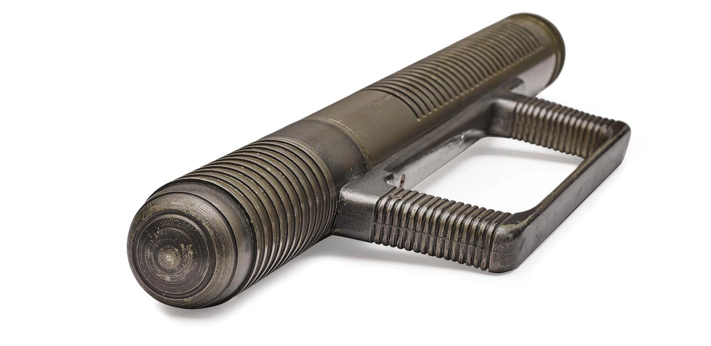 Rear angle of blaster rifle