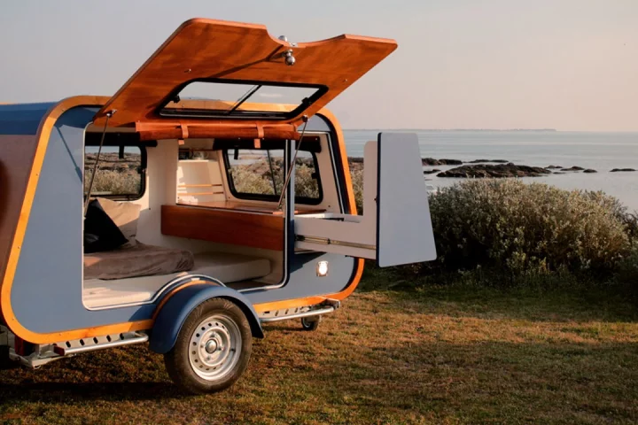 The Carapate mini-caravan