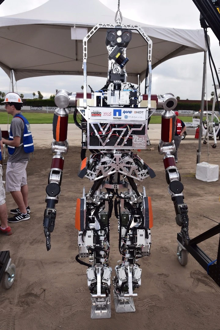 Robot Valor being set up