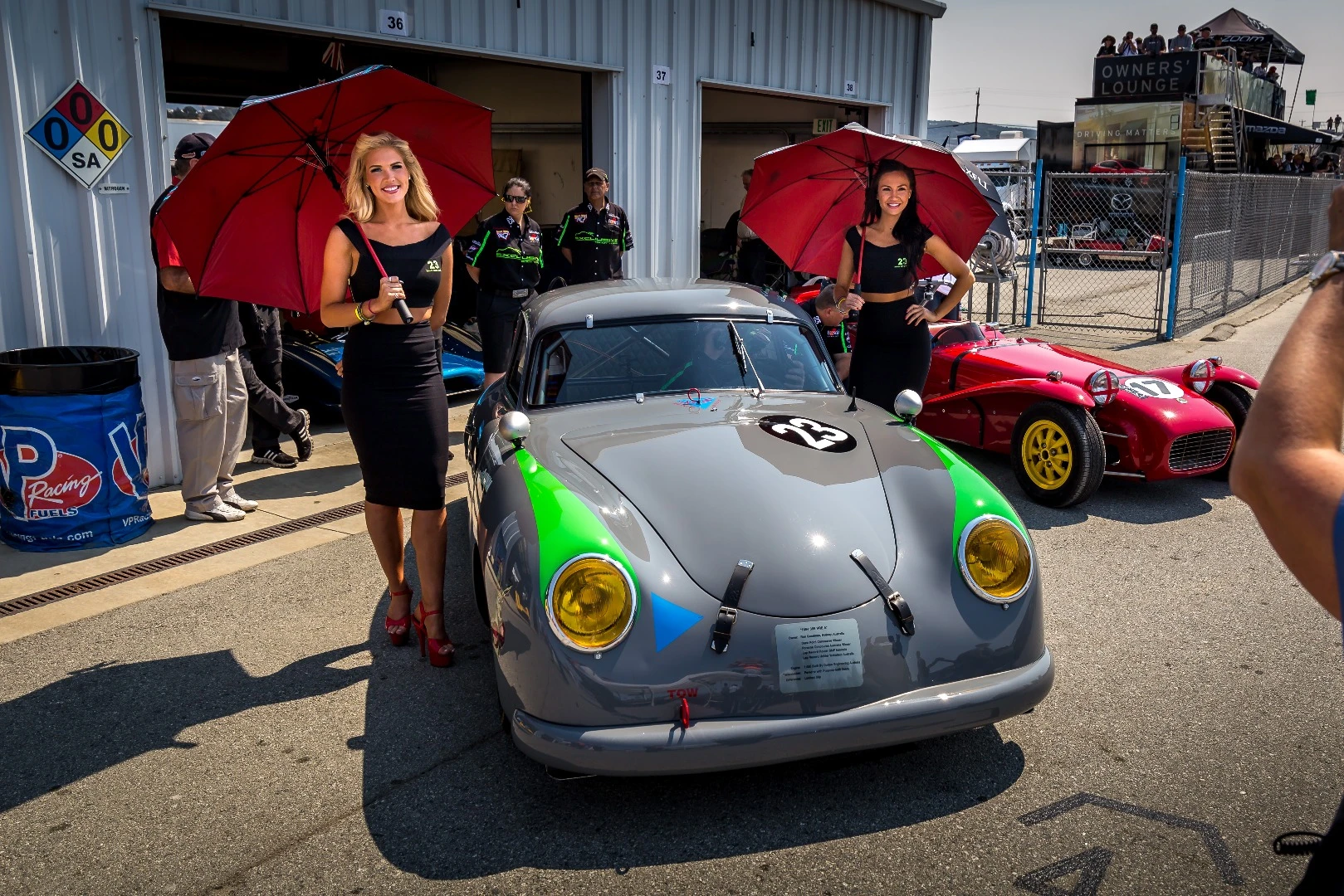 This Porsche 356 owner brought in his own help