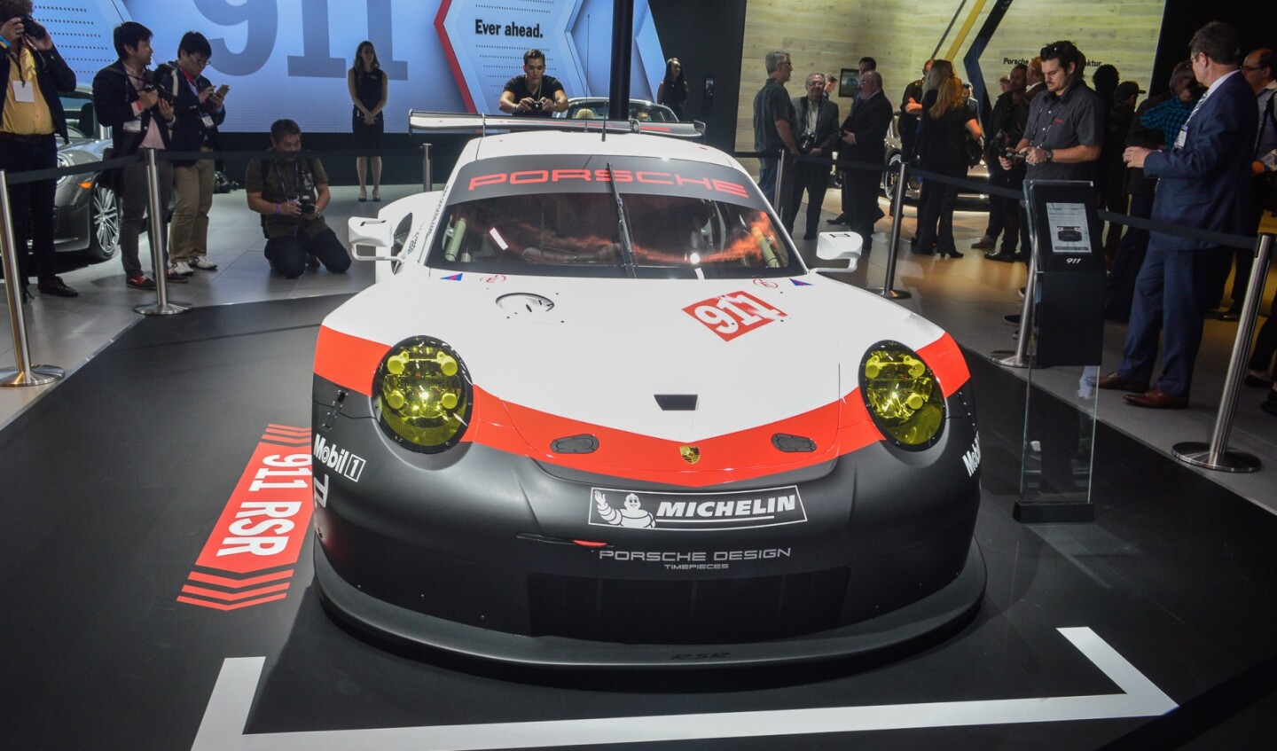 Porsche 911 RSR